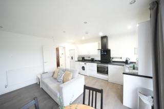 Hatton apartments HEATHROW AIRPORT- FREE parking-Free underground to and from Heathrow Airport Hatton Cross SEE picture-SEE LONDON fast Hatton cross to central London 30min - London - 6