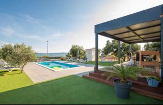 Private Resort Lumianni- 2 Houses - 6