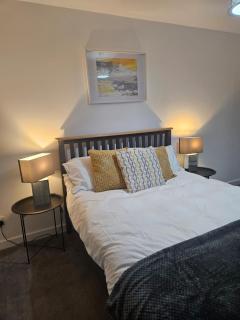 No 14, 3 BED all with SMART TV's, Fully Fitted Kitchen, Ample PARKING, Ideal for TRADES, BUSINESS, and NC500 longer stays contact Langley Cottages and Apartments, VAT registered - Wick - 5