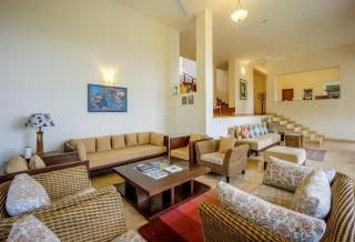 Stunning Hilltop 3BR Villa w Pool and River View - Siolim - 0