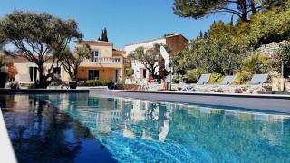 Castel'lodge - Le Beausset - 0
