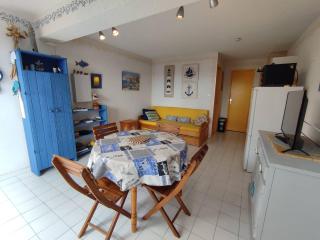 CAP LES PINS Joli T2 piscine tennis Mt St Martin Cap d'Agde - 6