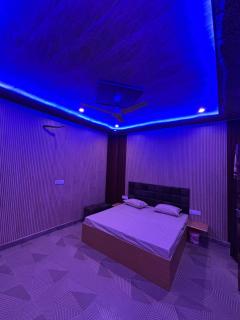 Hotel Somya Sadan - - 2