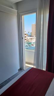 Art & Wine Boutique Hotel - Larnaca - 3