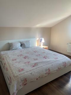 Apartament Bobrzańska - 4 bedrooms sypialnie - 2