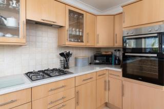 Family Home in Newquay Parking 3 mins to Beach - 2