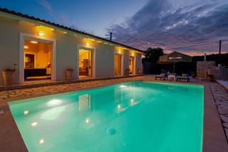 VILLA BETTIE Sea Views & Sunrise 3BR Villa w Pool & Privacy - Gaios - 5