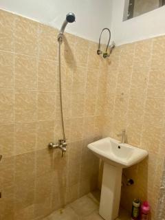 Modern Comforts in the City's Beating Heart - 8