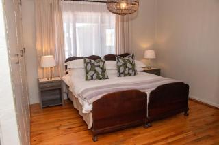 The Ranch House at African Safari Lodge - Grahamstown - 1