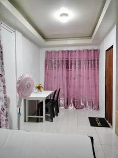 Sea Breeze Beach House - 1