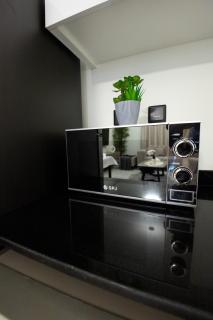 2 Bedroom Elegant Apartment in Dubailand - 4