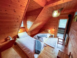 House Snowdrop, Woodden House in the Mountains - Begovo Razdolje - 2