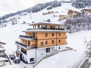 Apartment Mountain Suite Nr 202 by Interhome - 1
