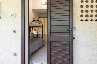 GuestHost - Elegant apt in a resort with pool and private beach - 6