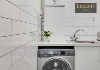 Stylish Studio City Centre Nr High St & Southend Beach by Luxiety Stays - Southend-on-Sea - 1
