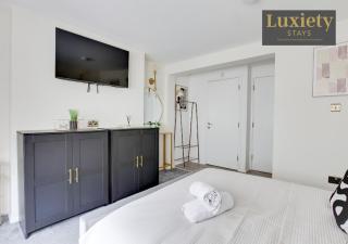 Stylish & Sunny Studio - City Centre Nr the beach, Adventure Island & High St by Luxiety Stays - Southend-on-Sea - 6
