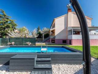 Holiday Home Bianca by Interhome - Valbandon - 0