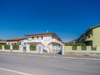Apartment Appartamento Sofia by Interhome - Marina di Massa - 9