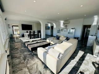 ViLLA LUXURY - Roses - 8