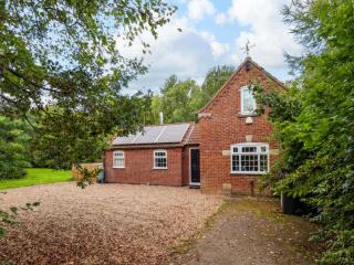 Paws In The Pines - Frith Bank - 9