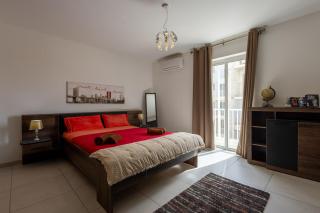 Modern 3BR w Terrace Near Beaches & Restaurants - St Paul's Bay - 7