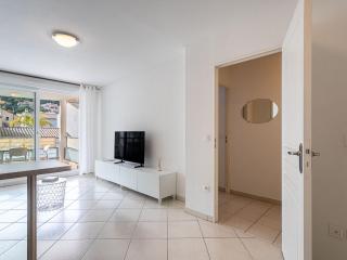 Apartment Côté Port by Interhome - Hyères - 4