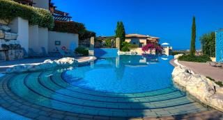 Beautiful, Modern villa IZ01 with Private Garden and Hot Tub on Aphrodite Hills - 8