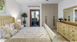 Beautiful, Modern villa IZ01 with Private Garden and Hot Tub on Aphrodite Hills - 7