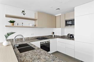 Silkhaus Brand New 1BDR in JVC with Pool & Gym Access - Dubai - 4