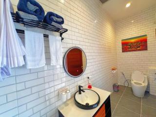 Brady's B&B Close To Sanur Beach - 5