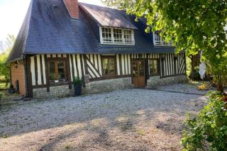 F3 house with garden in Saint-Vaast-en-Auge - - 0