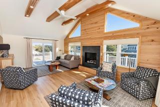 Oceanside, Hot Tub, Screened Porch, Lighthouse Views!- 119, The Haole House - Corolla - 7