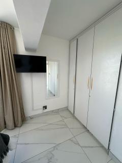 Oceanic Luxury Apartment 76 - 6