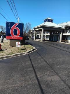 Studio 6 Suites Louisville KY Airport/Expo Center - Louisville - 9