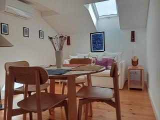 3 Suites Apartment Chiado - 2