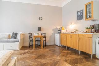 Cozy Mala Strana Apartment in Prague - Prague - 1