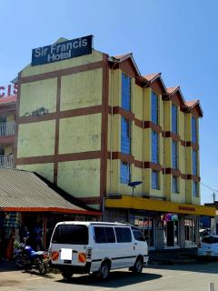 Sir Francis Hotel - 1