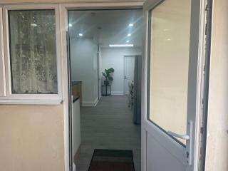Cosy 2 Room Space Near Station - Mitcham - 2