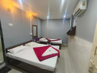Hotel Shri Murli - Shirdi - 9