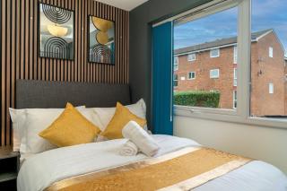 Free Parking New Modern Gem in Harrow - Harrow Weald - 4