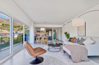 Luxurious 3-bed and 3 bathroom apartment - Reserva del Higueron - 1