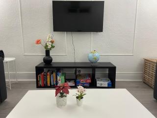 Cosy 2 Room Space Near Station - 5