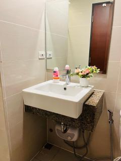 BGC One Uptown Residences - 7
