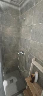 Central 1+1 Ap with balcony - Tirana - 8