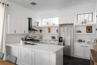 Modern Home Near the University of Texas - Austin - 1