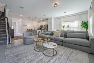 Luxury 5BR Home w/ Private Pool | Near Disney - Kissimmee - 7