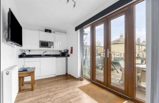 Hertford - Sleeps 2 - 92 Walking Score - Garden - Hertford - 5