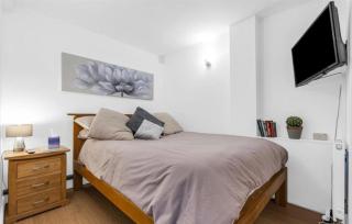 Hertford - Sleeps 2 - 92 Walking Score - Garden - Hertford - 4