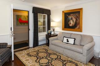 The Park On Main - 9