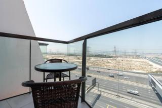 Delightful 2 Bedrooms In Jumeirah Village Circle - 2